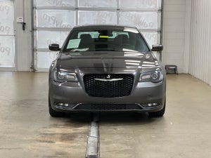 2016 Chrysler 300 S